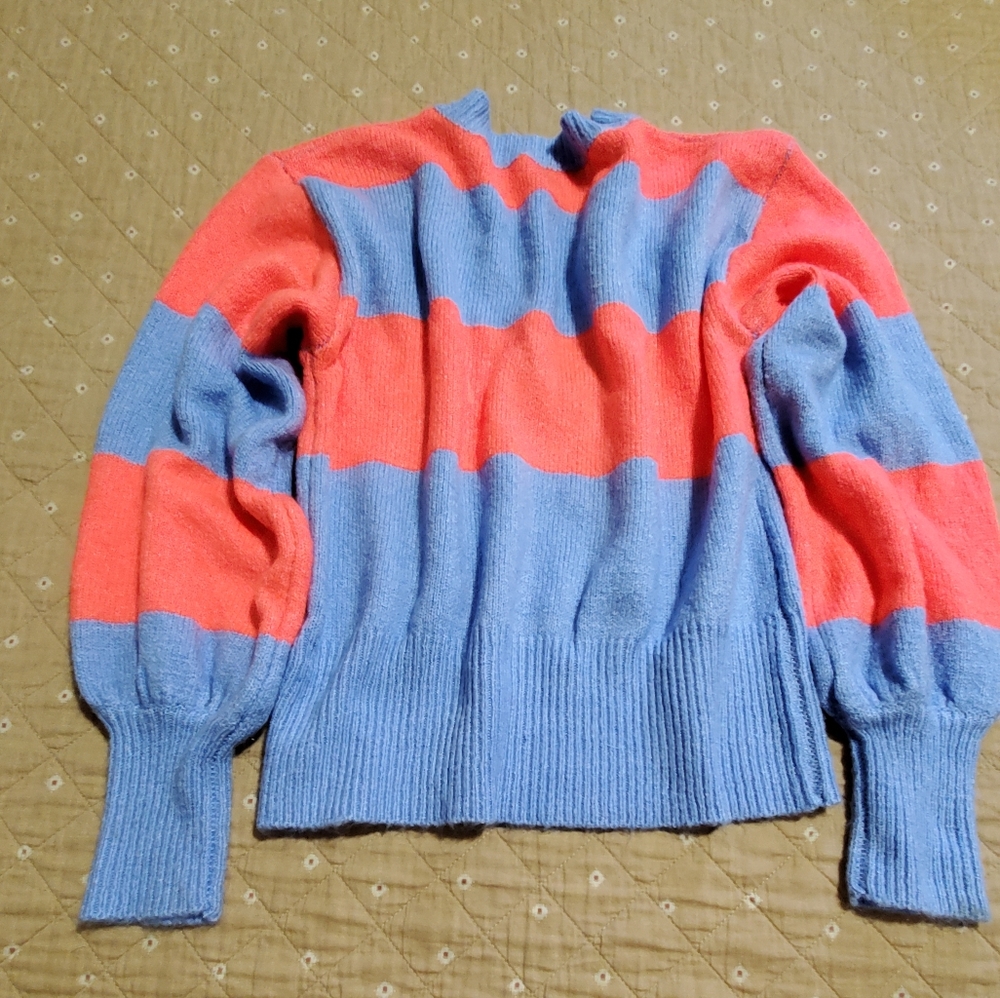 Sweater - Picture 2 of 5